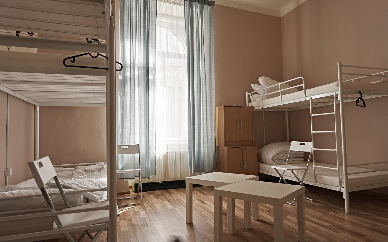 Hostel Motion Краков Экстерьер фото