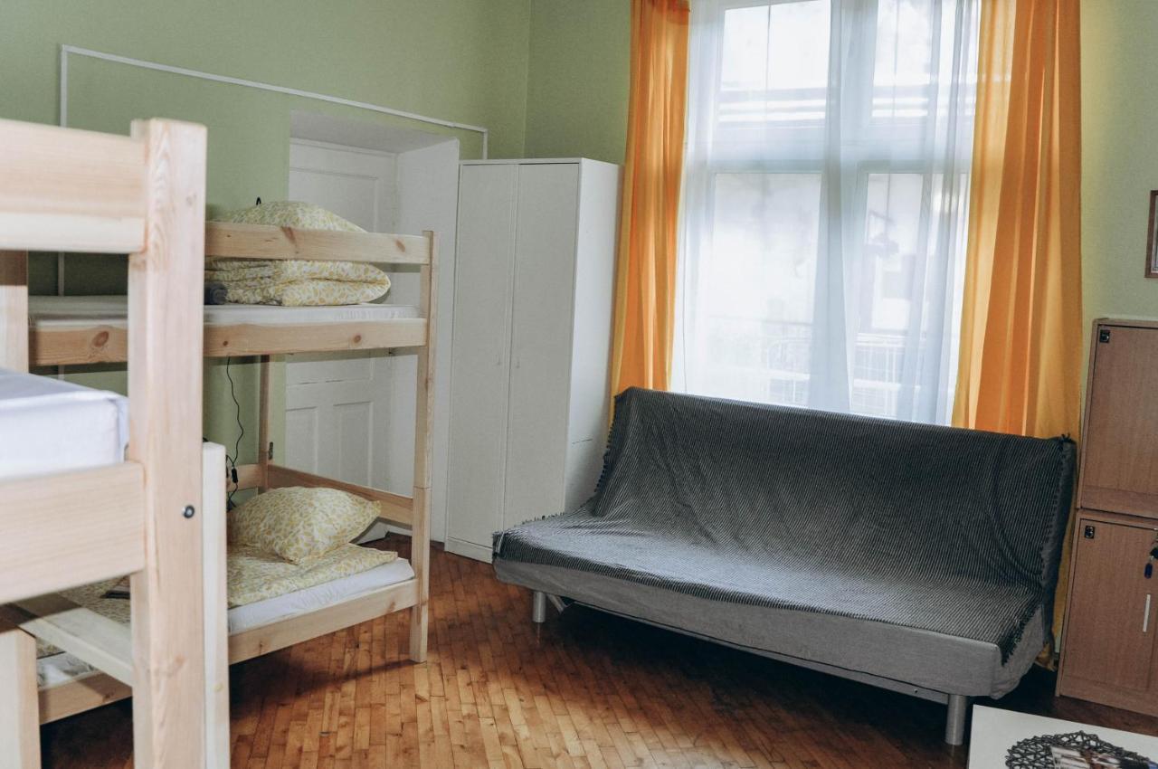 Hostel Motion Краков Экстерьер фото
